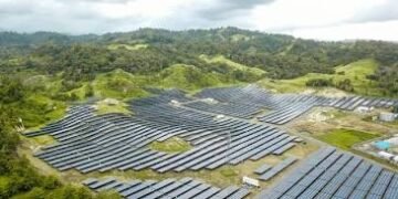 Ambisi Transisi Hijau dan Tantangan Investasi Energi Bersih Indonesia